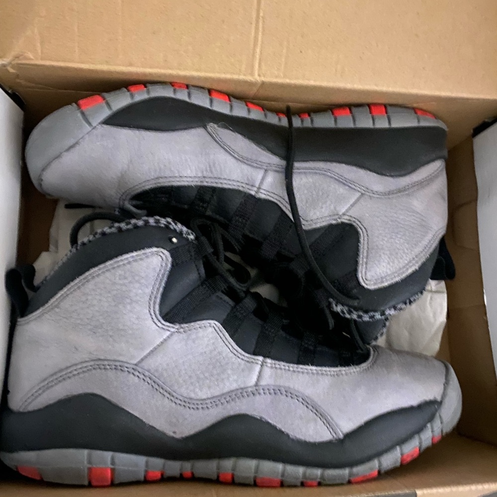 Air Jordan 10 Retro.  Size 5.5 Youth.  Cool Grey/Infrared-Black Gri/ Infra-Noir.